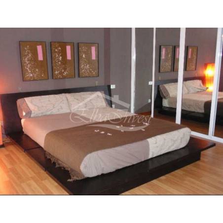 Sprzedaż - Nieruchomości - Willa / Dom - Taucho 2