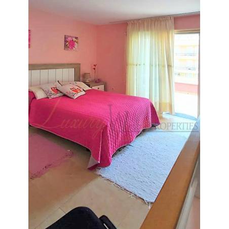 Sprzedaż - Nieruchomości - Dom / Apartament - Calle Mencey Anaga 1