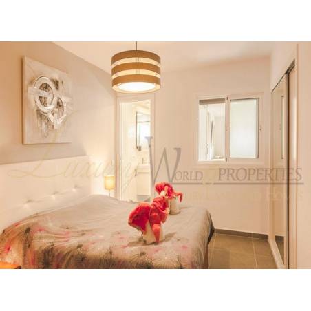 Sprzedaż - Nieruchomości - Dom / Apartament - Avenida Eugenio Dominguez Alfonso 1