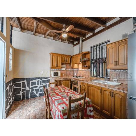 Sprzedaż - Nieruchomości - Dom / Apartament - Calle El Morro 1