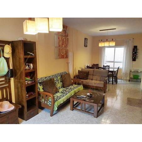 Sprzedaż - Nieruchomości - Dom / Apartament - Calle de Miguel León 1