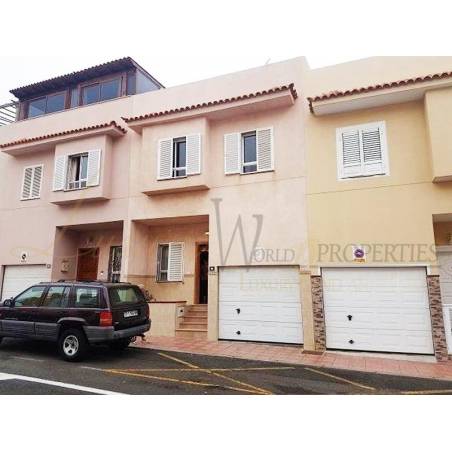 Sprzedaż - Nieruchomości - Dom / Apartament - Calle de Miguel León 1