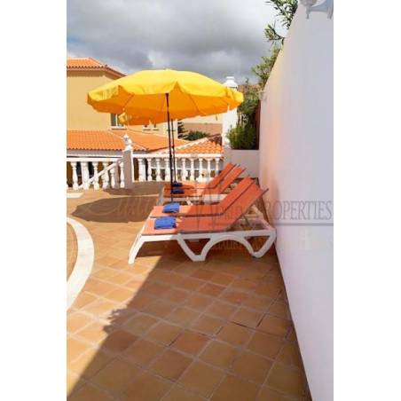 Sprzedaż - Nieruchomości - Dom / Apartament - Calle Extremadura 1