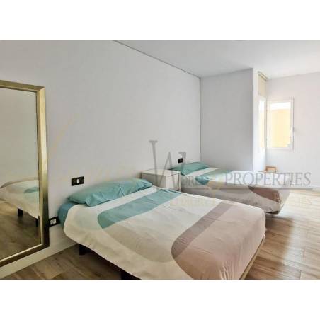 Sprzedaż - Nieruchomości - Dom / Apartament - Calle Extremadura 2