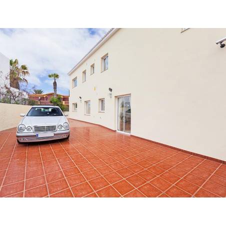 Sprzedaż - Nieruchomości - Dom / Apartament - Playa de las Americas 1