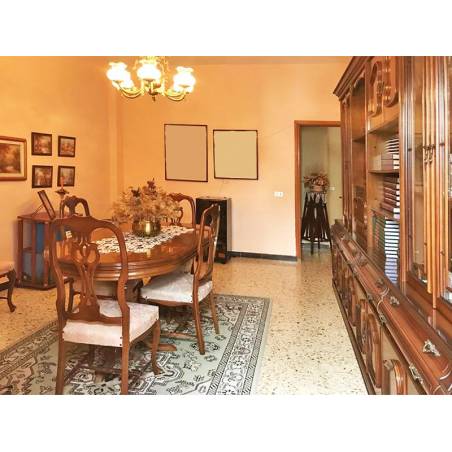 Sprzedaż - Nieruchomości - Dom / Apartament - Guia de Isora 1