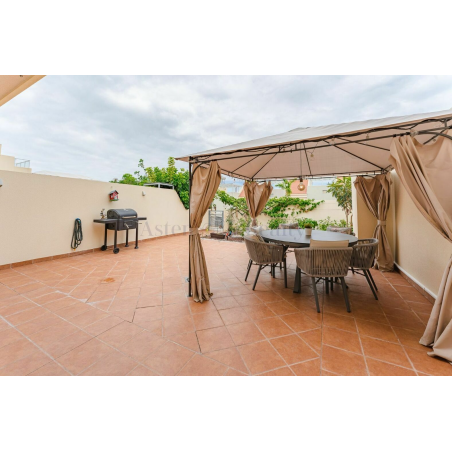 Sprzedaż - Nieruchomości - Townhouse - Puerto Santiago, Santiago del Teide 1