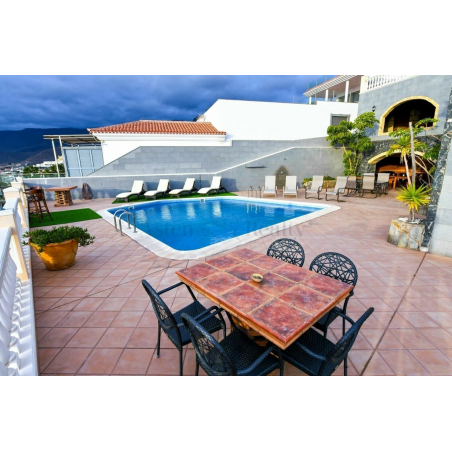 Sprzedaż - Nieruchomości - Villa - San Eugenio Alto, Adeje 7